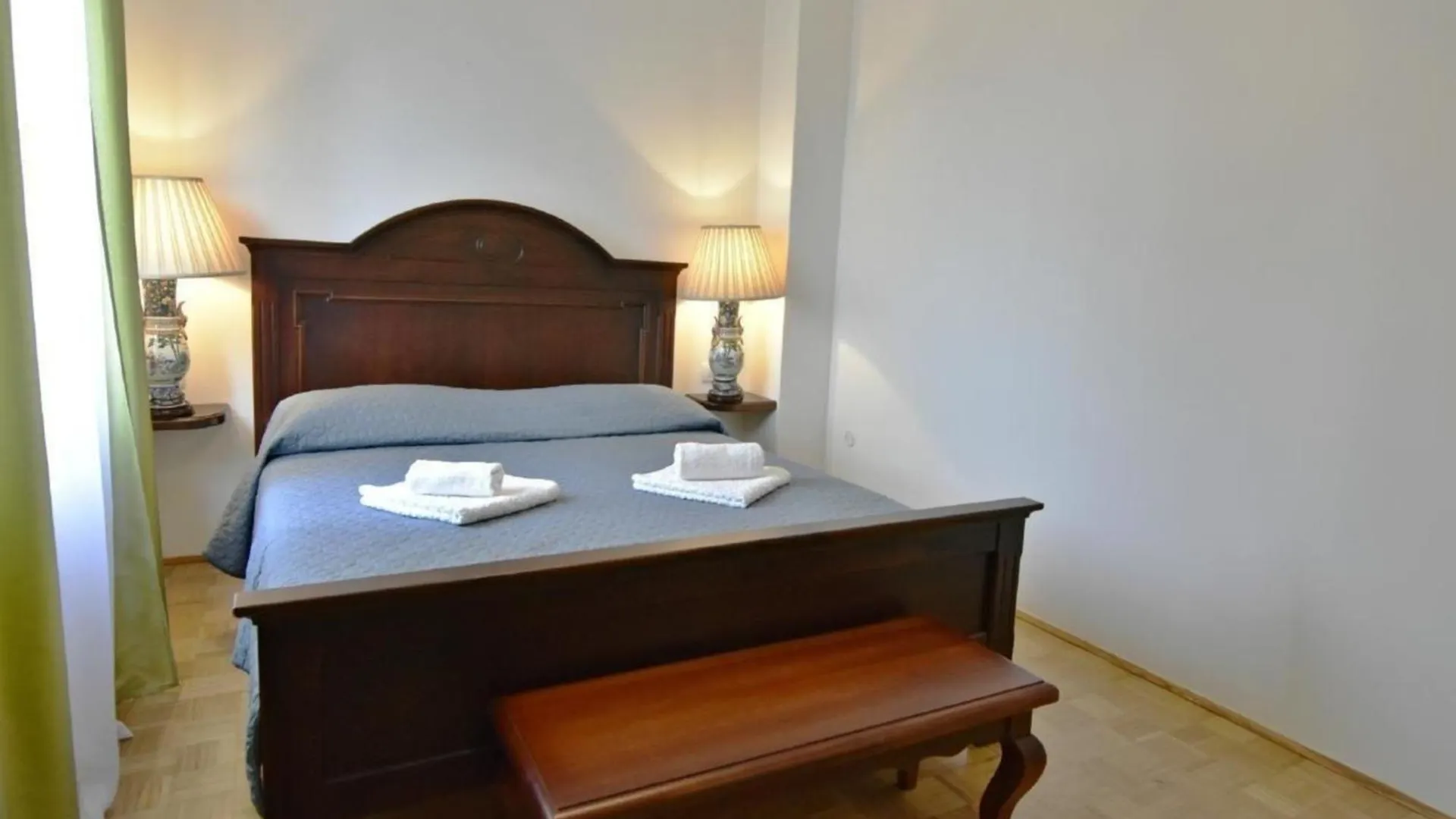 Wohnung In Valica Mit Grossem Garten 乌马格